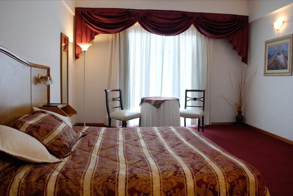 Hotel Aguay Gualeguaychú Szoba fotó
